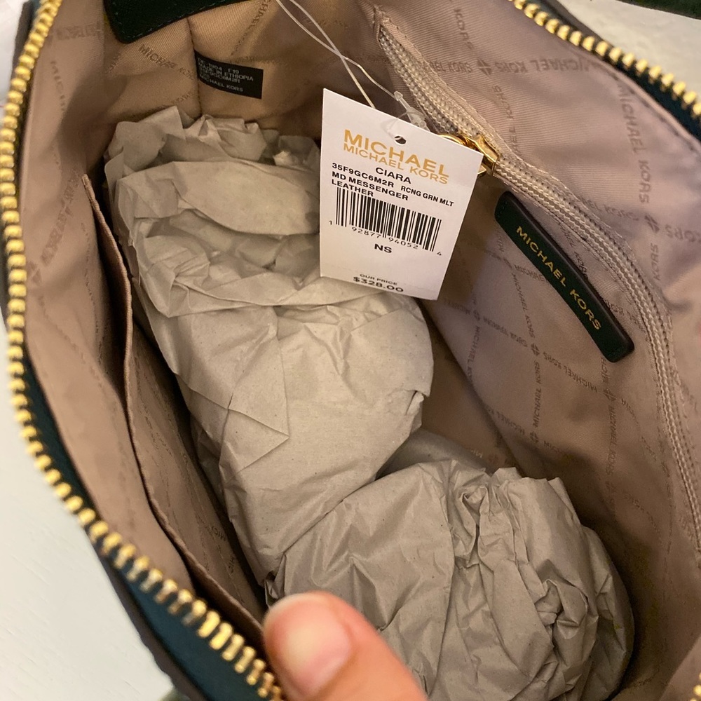Michael Kors Ciara MD Messenger Green - Picture 4 of 6
